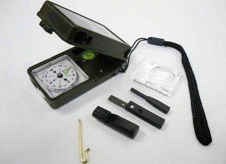 Kit Sopravvivenza Escursione;Bussola,Termometro,Pietra Focaia,Torcia,Fischietto.