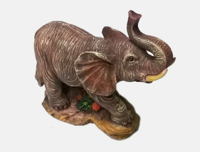ELEFANTE PORTAFORTUNA IN RESINA;LUCKY ELEPHANT RESIN MADE