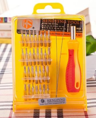 CACCIAVITE DI PRECISIONE CON SET DI 30 PUNTE E PINZETTA