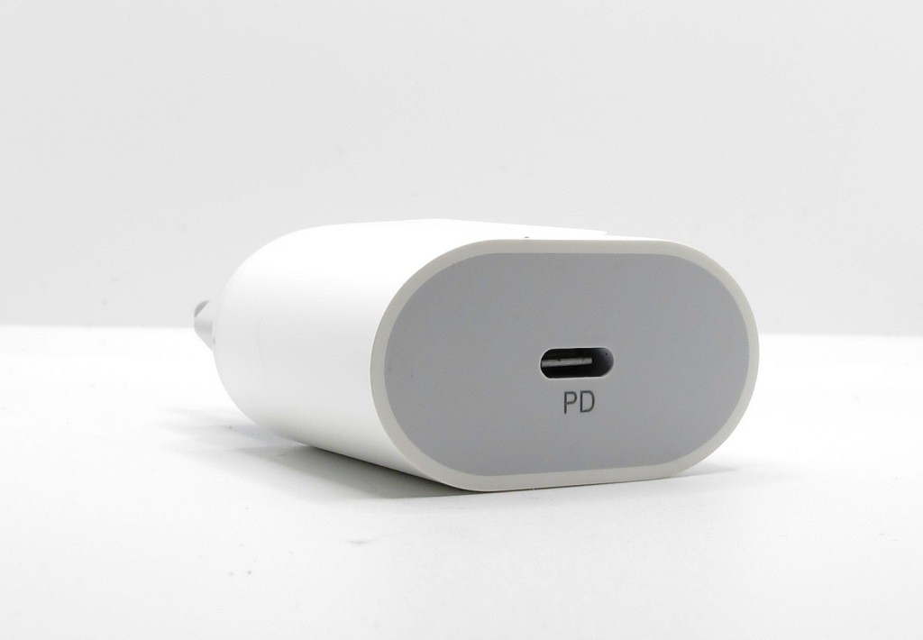 CARICATORE VELOCE CON PORTA USB-C DA MURO - 1 PORTA USB TYPE-C QUICK CHARGER PD 18W