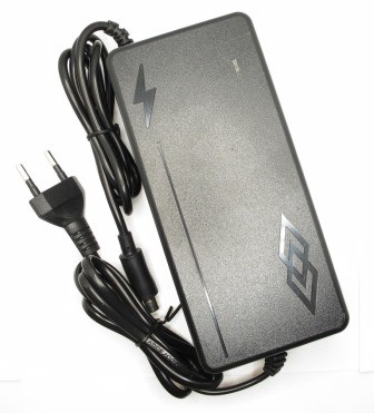 Alimentatore Caricabatteria Per Smart Balance Hoverboard Monopattini etc Output 42v 2a 8mm