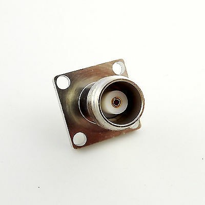 CONNETTORE COASSIALE TNC FEMMINA A FLANGIA PANNELLO 4 FORI  BULKHEAD 