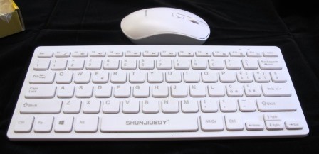 KIT TASTIERA E MOUSE WIRELESS USB LAYOUT IT BIANCA  PLUG&PLAY PC, MAC, SMART TV  2.4GHz 