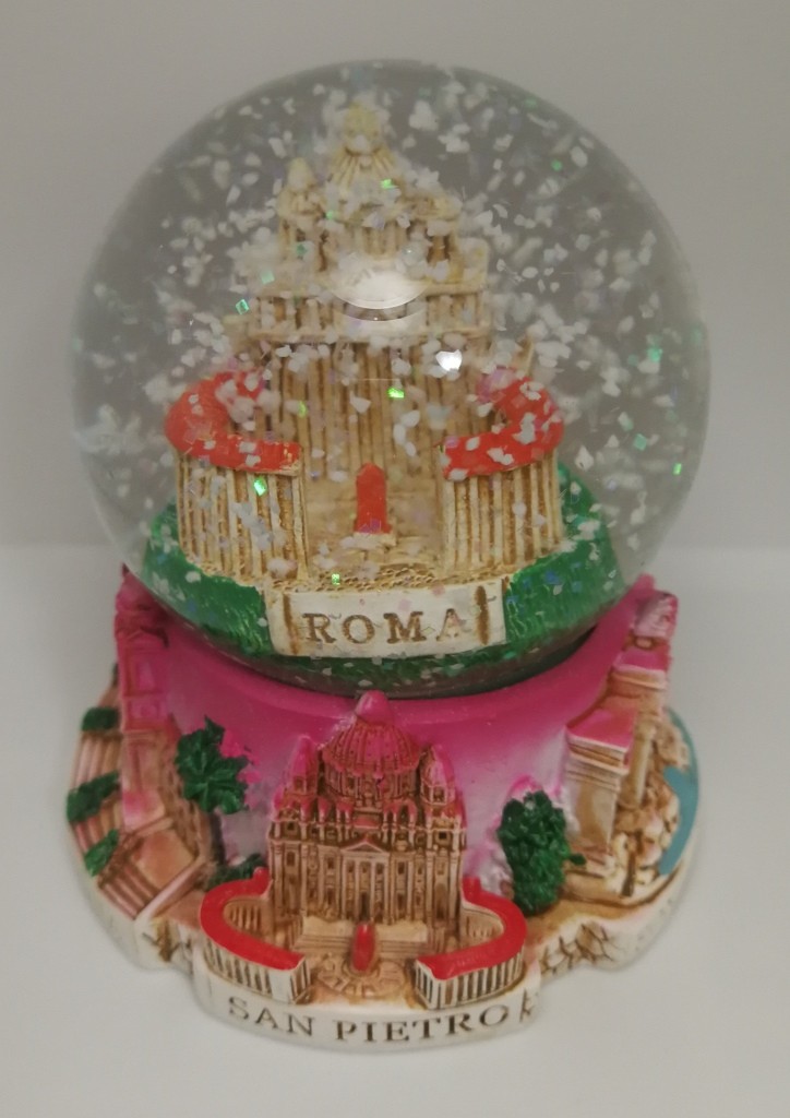 65mm PALLA DI NEVE SFERA IN VETRO ROMA VATICANO SAN PIETRO SNOWGLOBE SOUVENIR FROM ROME 4432
