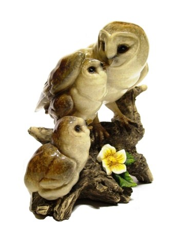 BOMBONIERA STATUETTA RESINA BARBAGIANNI CON CUCCIOLI OWL PORTAFORTUNA H:18