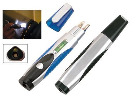 KIT 3 IN 1 TORCIA CON CACCIAVITE A 4 PUNTE E LIVELLA 