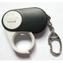 Comodissimo Portachiavi con Lente d'Ingrandimento & Luce Led