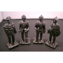 SOLDATO CAVALIERE MEDIEVALE SOLDATINI in Resina H:12cm NERO GRIGIO Varie Forme SY07250