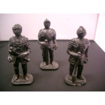 SOLDATO CAVALIERE MEDIEVALE SOLDATINI in Resina H:16cm NERO GRIGIO Varie Forme SY07251